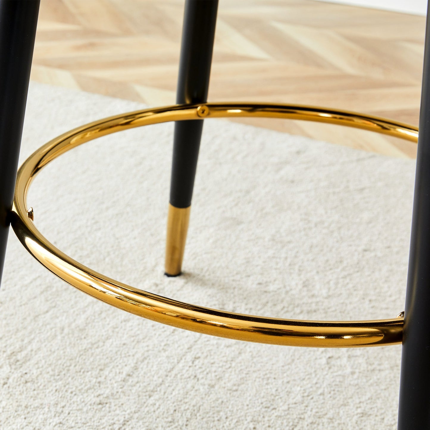 360 ° rotatable bar chair.Modern White PU comfortable upholstered bar