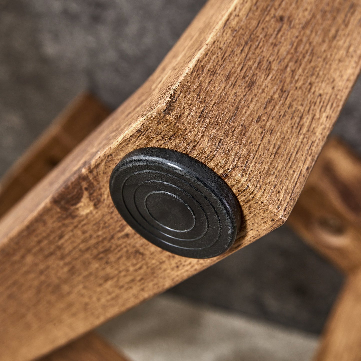 Modern Retro Gray Texture MDF Round Coffee Table with Crossed Legs,